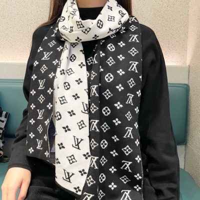 LV Scarf-111